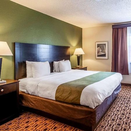 Coratel Plus Suites Wichita West Airport Екстер'єр фото