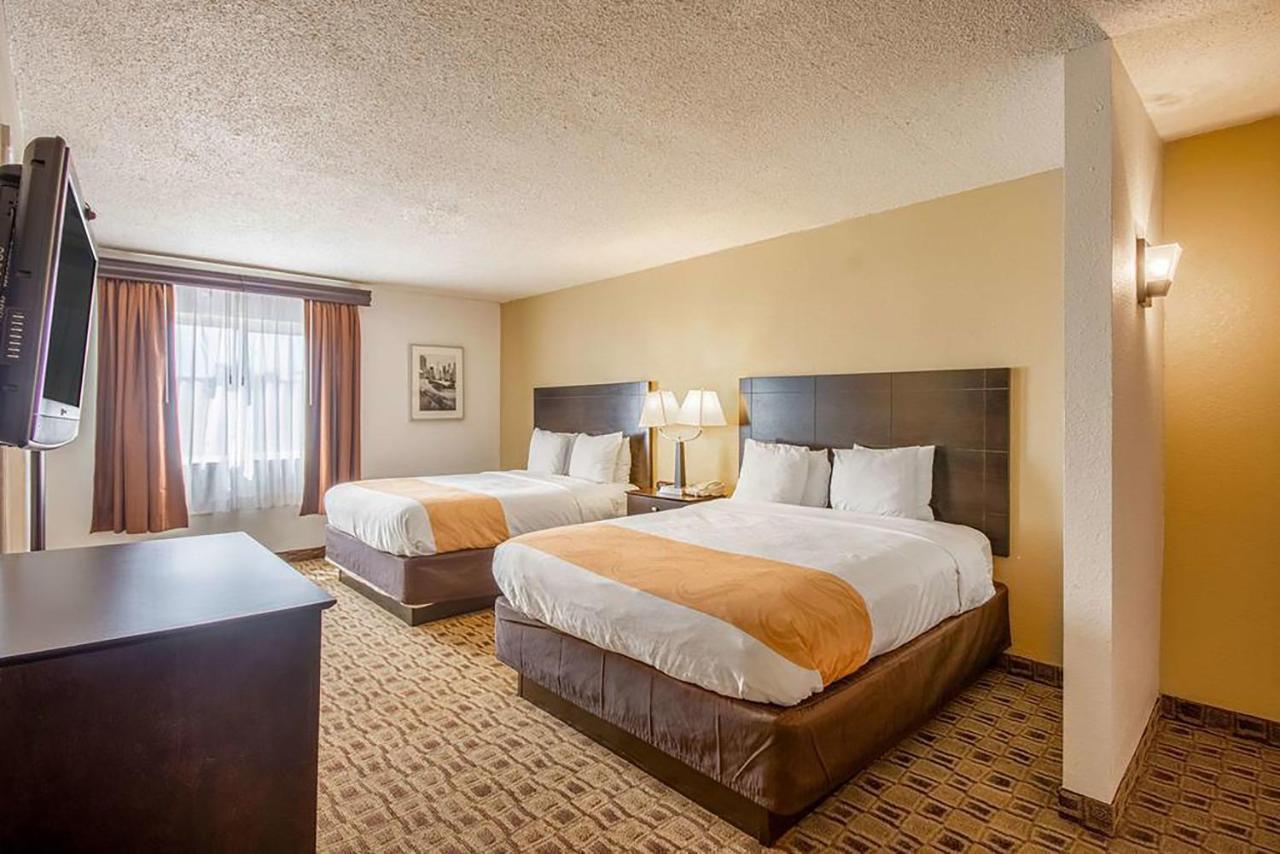 Coratel Plus Suites Wichita West Airport Екстер'єр фото