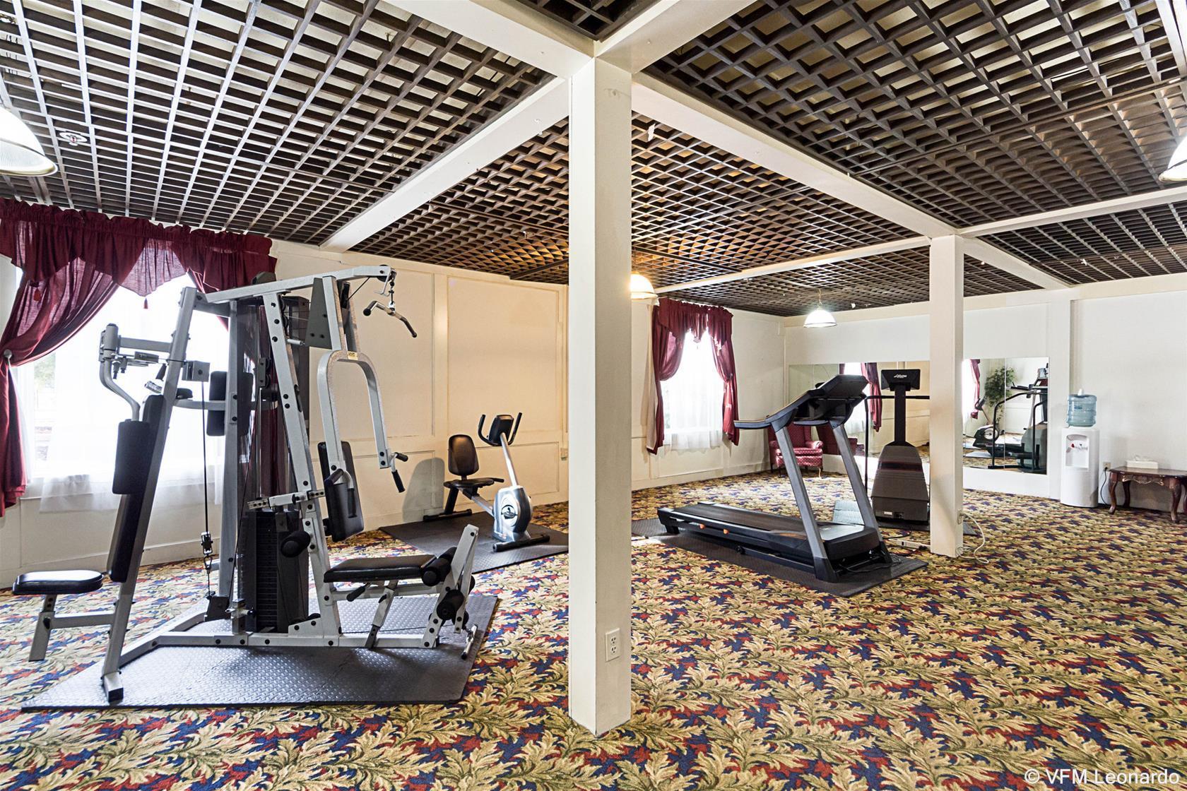 Coratel Plus Suites Wichita West Airport Екстер'єр фото