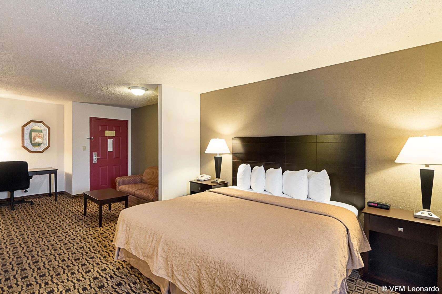 Coratel Plus Suites Wichita West Airport Екстер'єр фото
