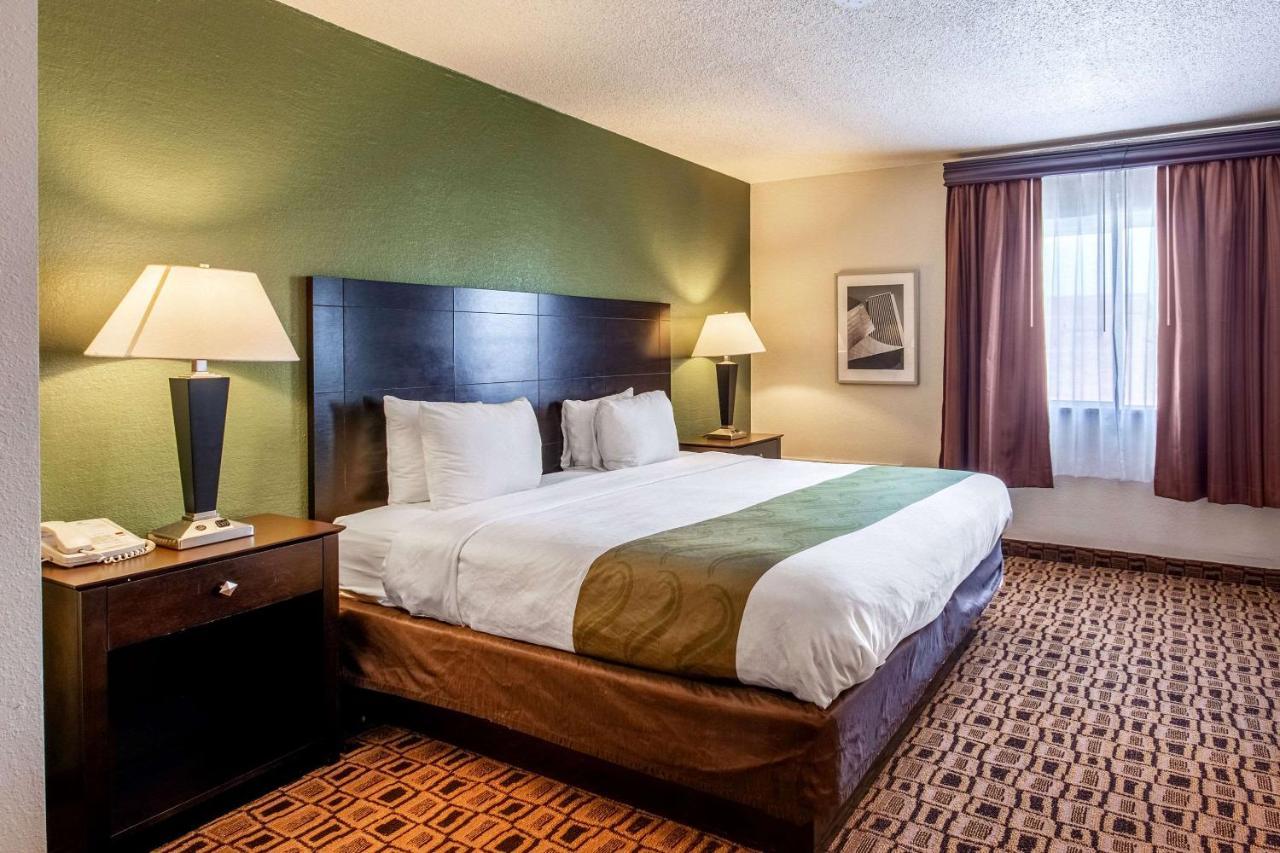 Coratel Plus Suites Wichita West Airport Екстер'єр фото